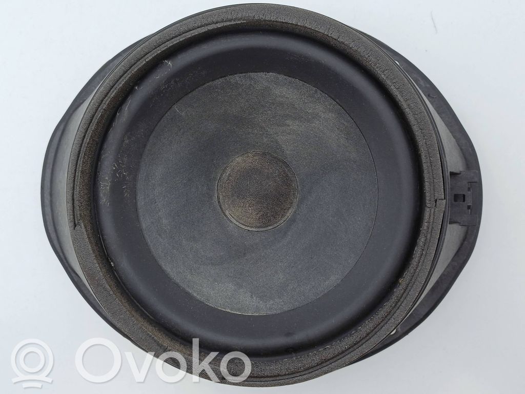 Ford Focus Etuoven kaiutin