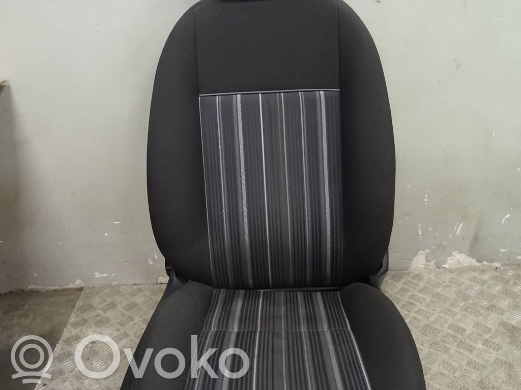 Ford Focus Fotel przedni pasażera 