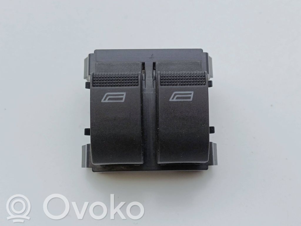 Audi A3 S3 8L Przyciski szyb 