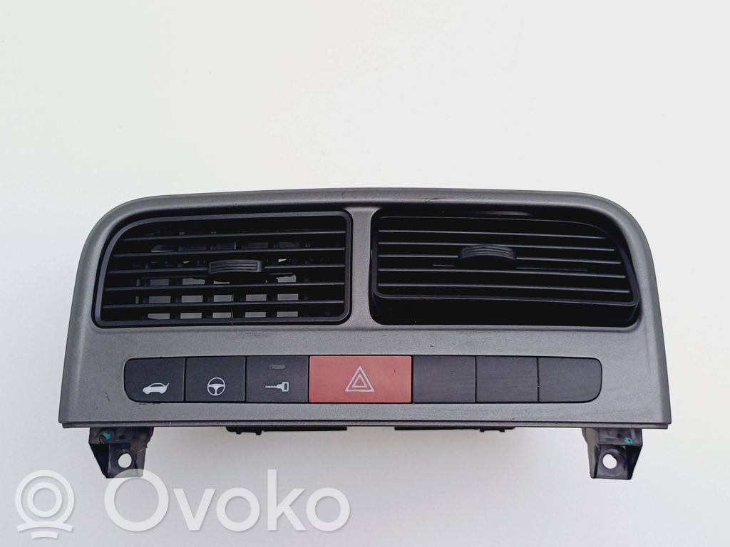 Fiat Grande Punto Rejilla de ventilación central del panel