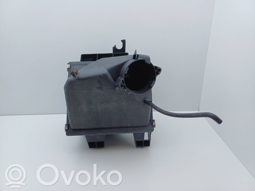 Volkswagen PASSAT B5.5 Luftfilterkasten