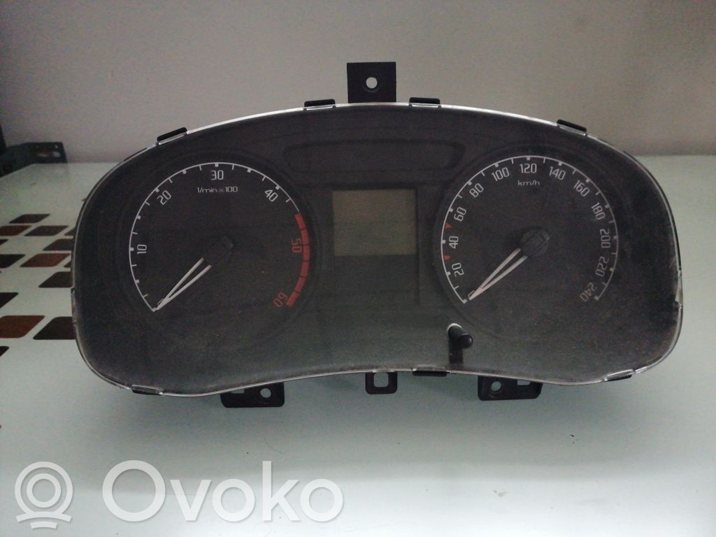 Skoda Roomster (5J) Licznik / Prędkościomierz 