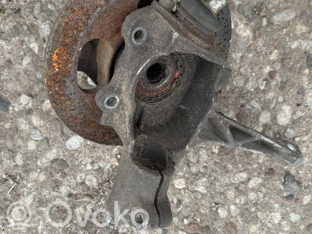 Cubo de rueda delantera