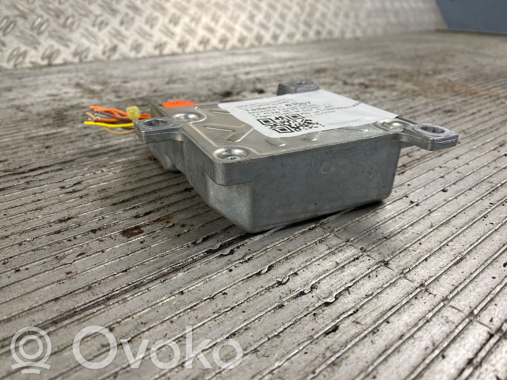 Airbag control unit/module   8200896811