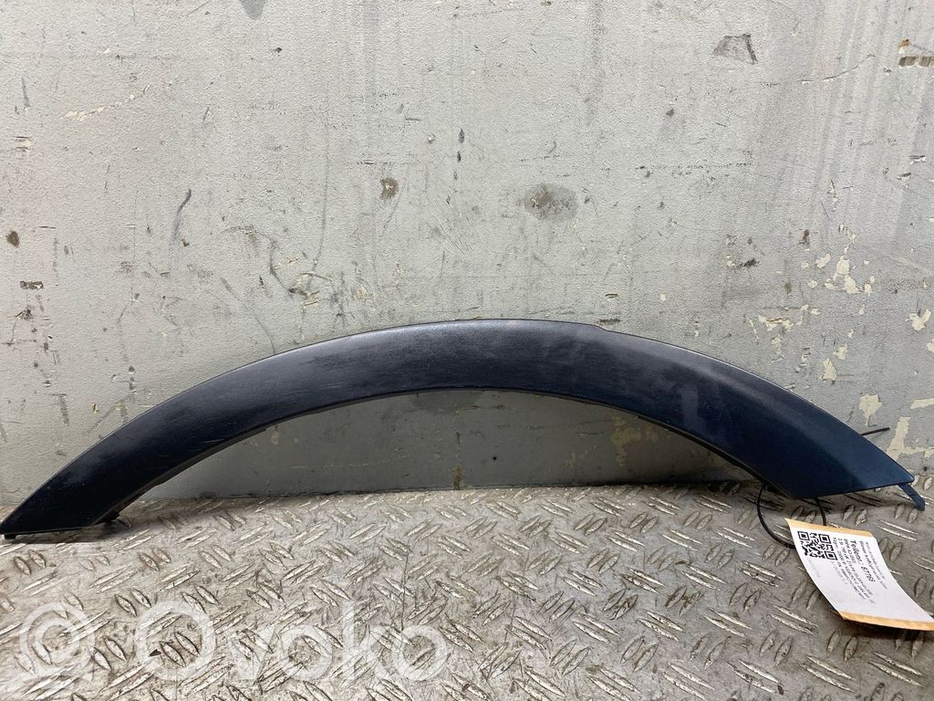 Rear arch trim   3330868