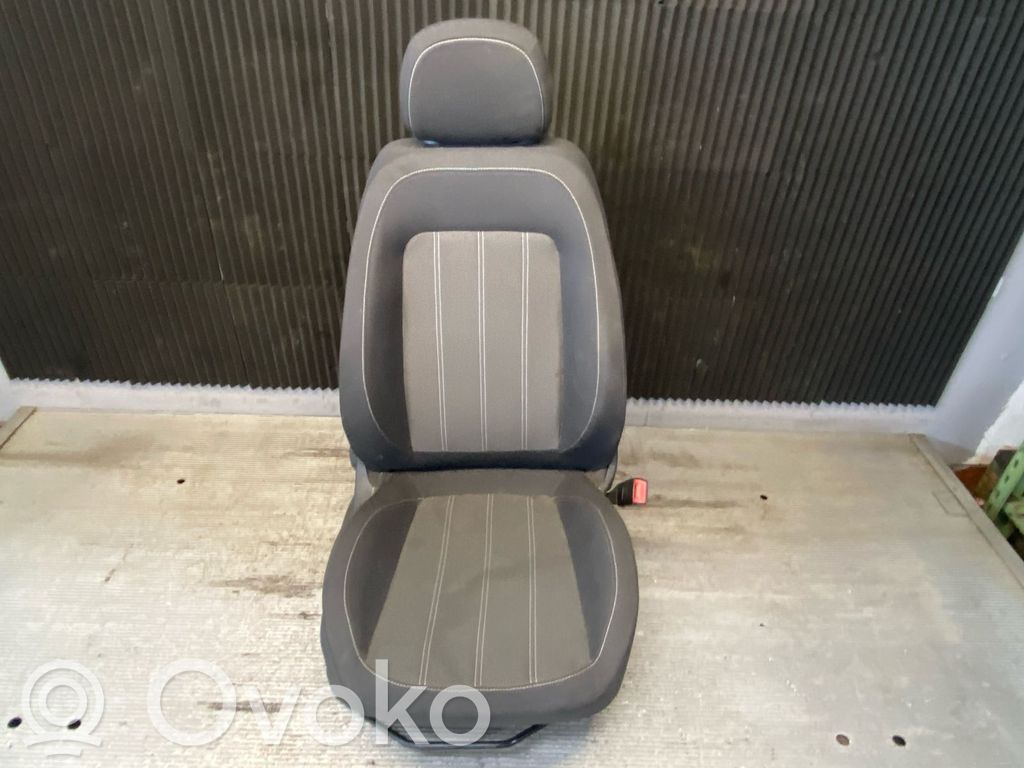 Opel Corsa D Etumatkustajan istuin 