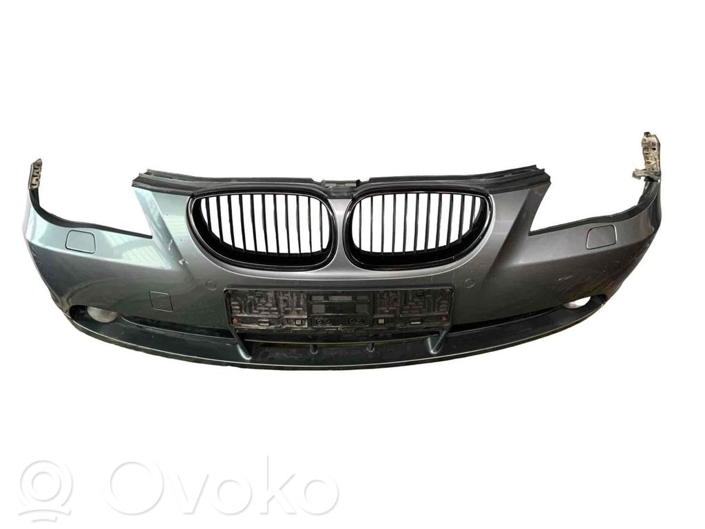 BMW 5 E60 E61 Priekinis bamperis 