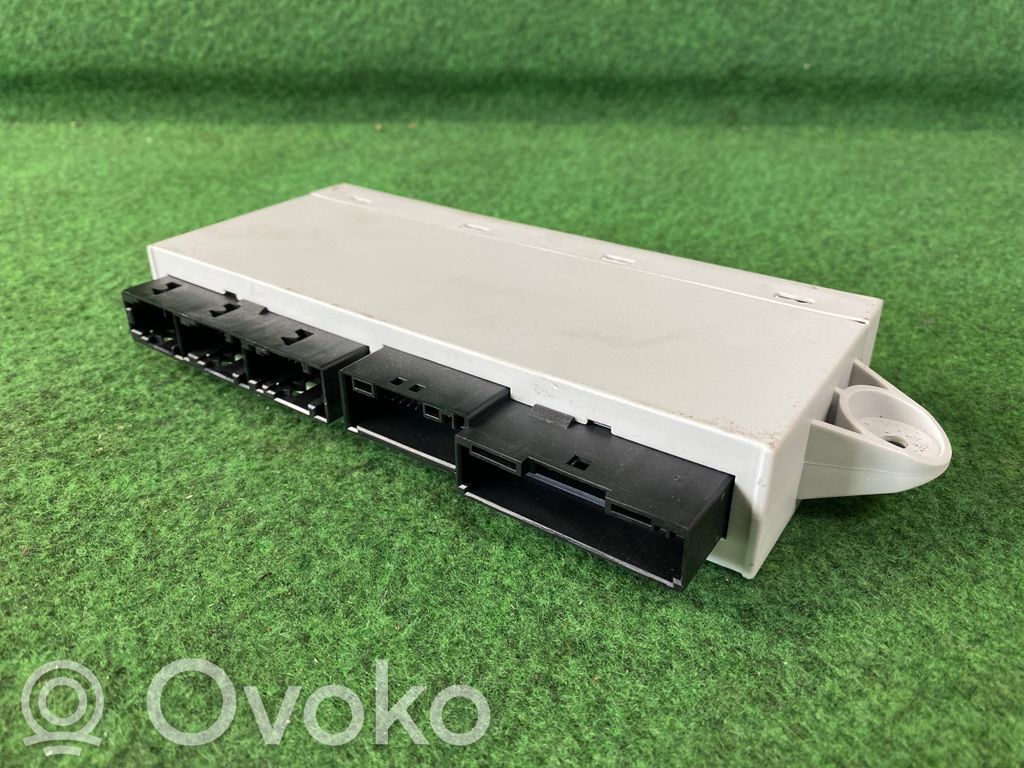 Durvju vadības bloks   6929174