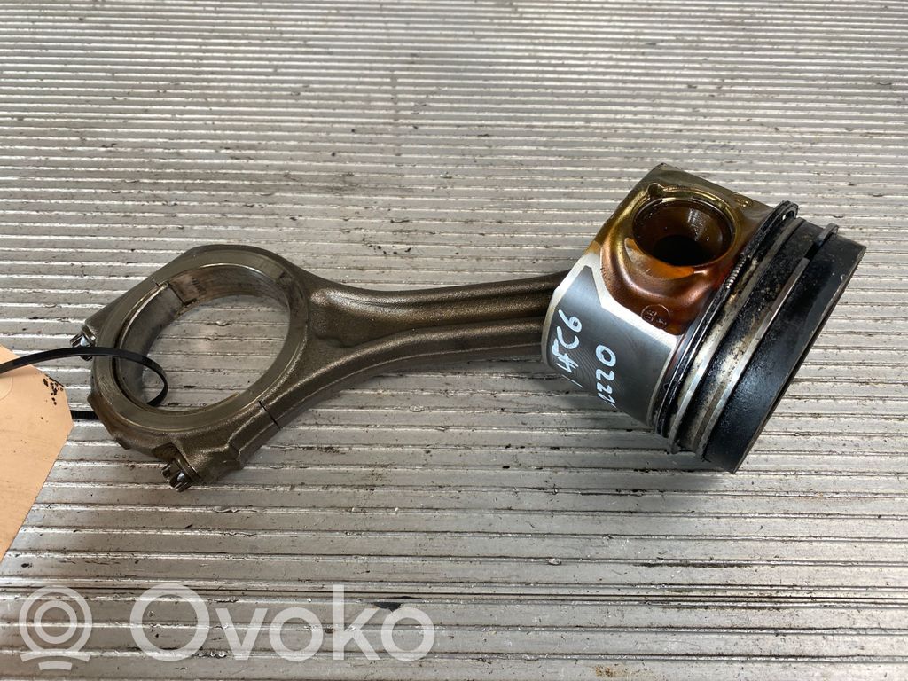 Piston   059107065BK