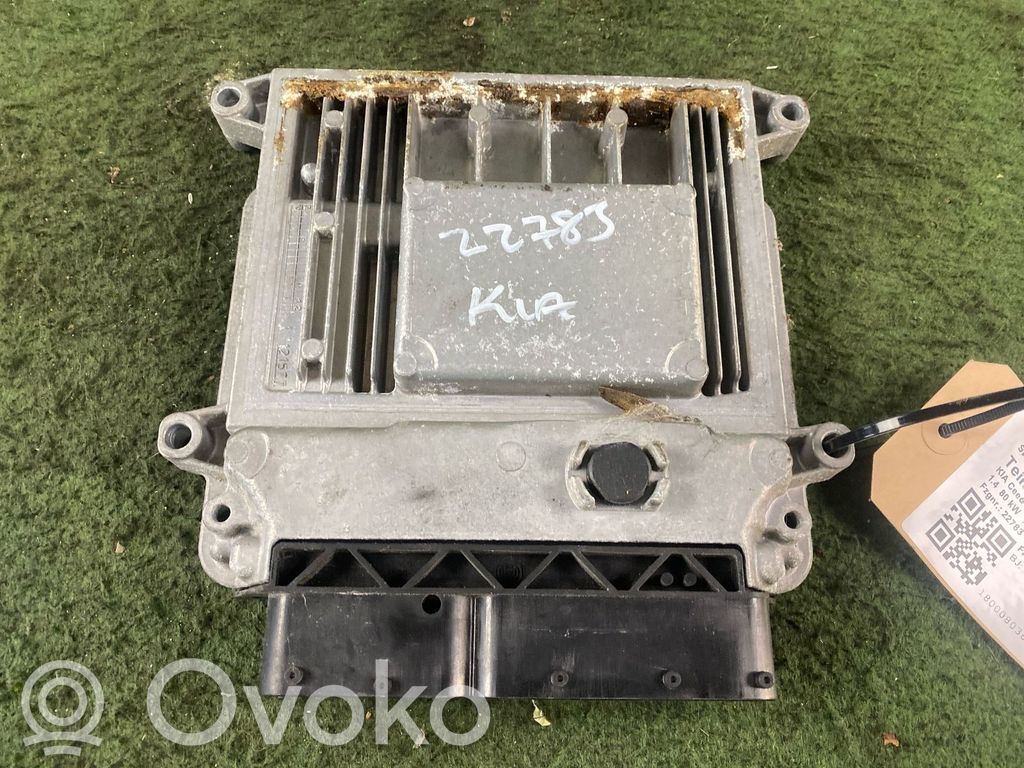 KIA Ceed Variklio valdymo blokas 