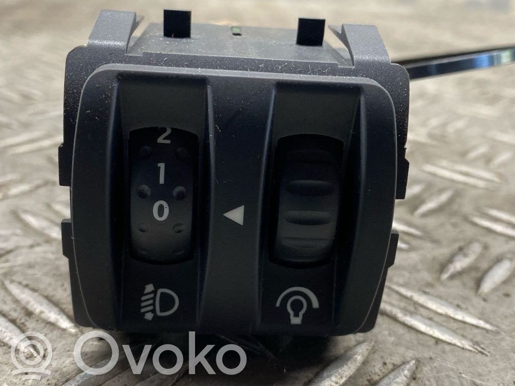 Renault Twingo II Ajovalojen korkeuden säätömoottori 