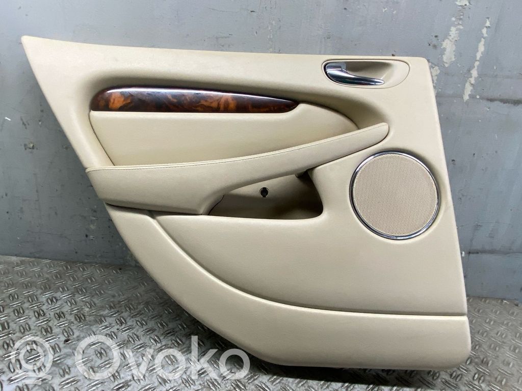 Jaguar X-Type Apšuvums aizmugurējām durvīm 