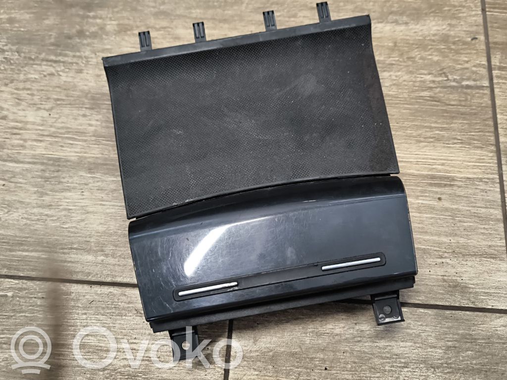 Cendrier   8P0857951