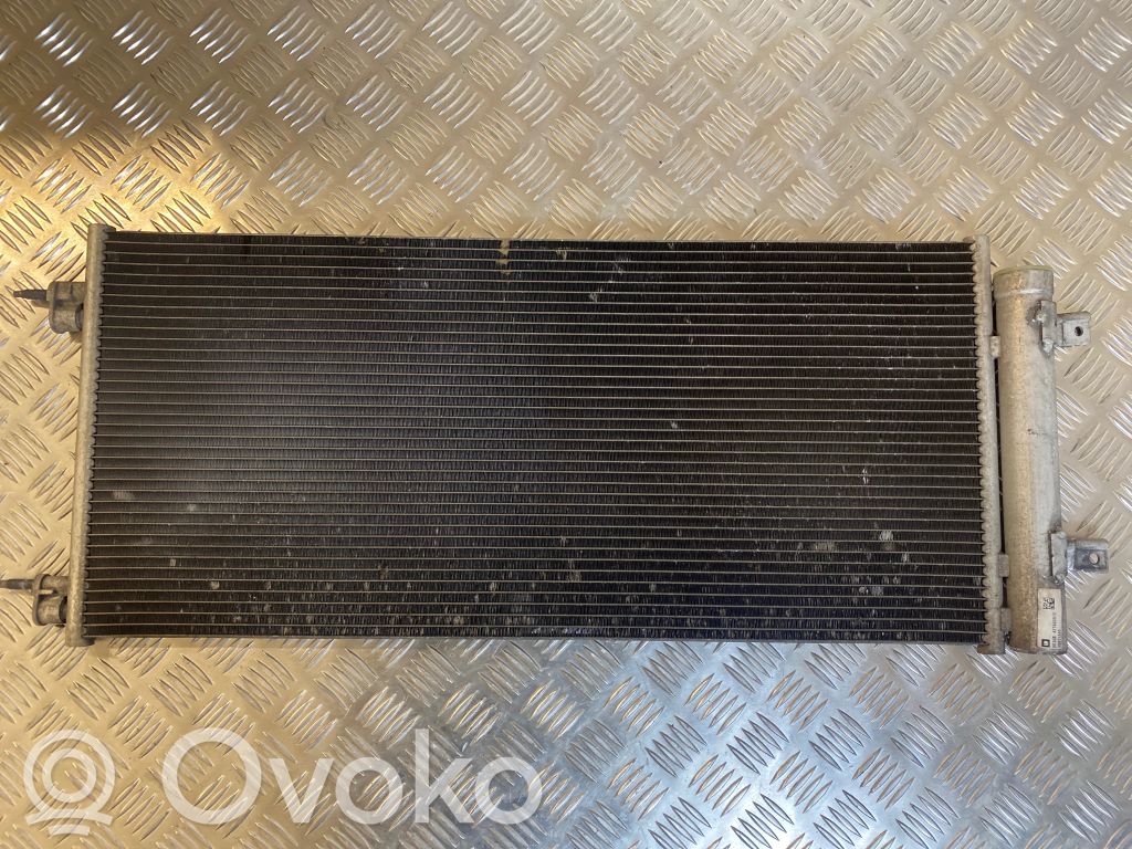 Opel Astra K Jäähdyttimen lauhdutin (A/C) 