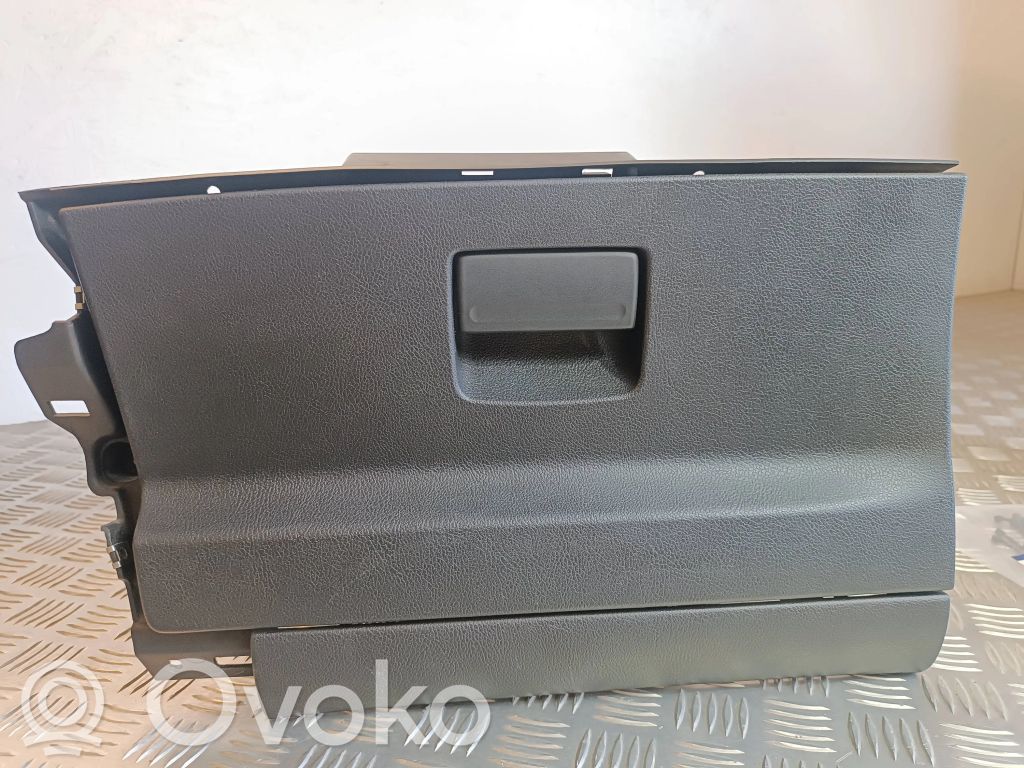 Guantera   6M21U04406AD,110597A,6M21U04405AD,83019000