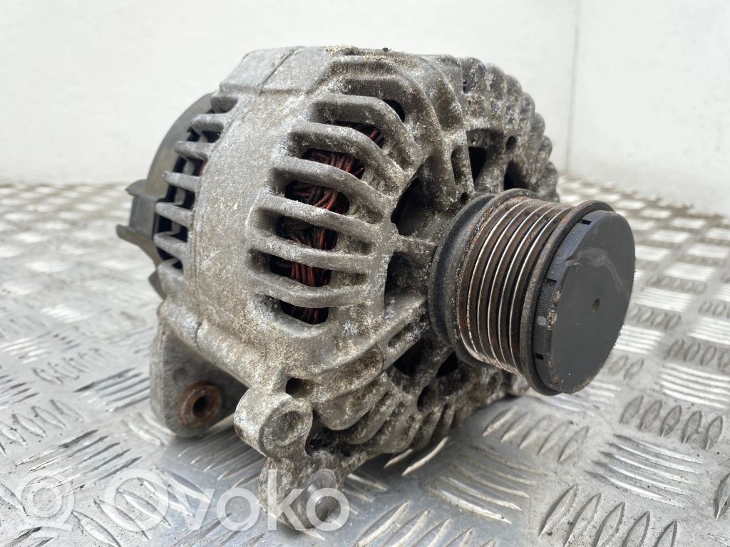 Volkswagen Touran I Alternator 