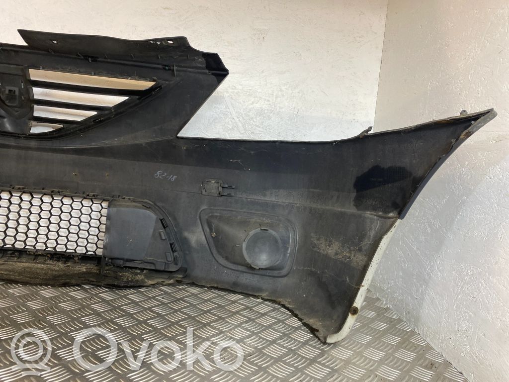 Dacia Logan I Zderzak przedni 