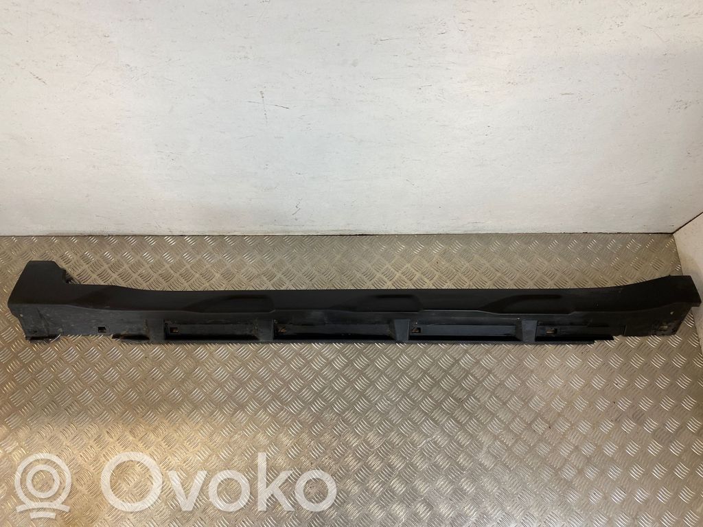 Subaru Outback (BS) Listón 