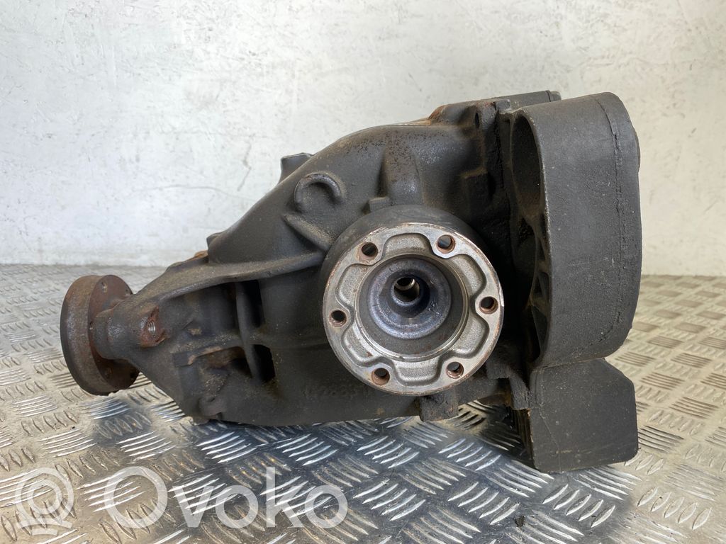 BMW 5 E60 E61 Galinis reduktorius 