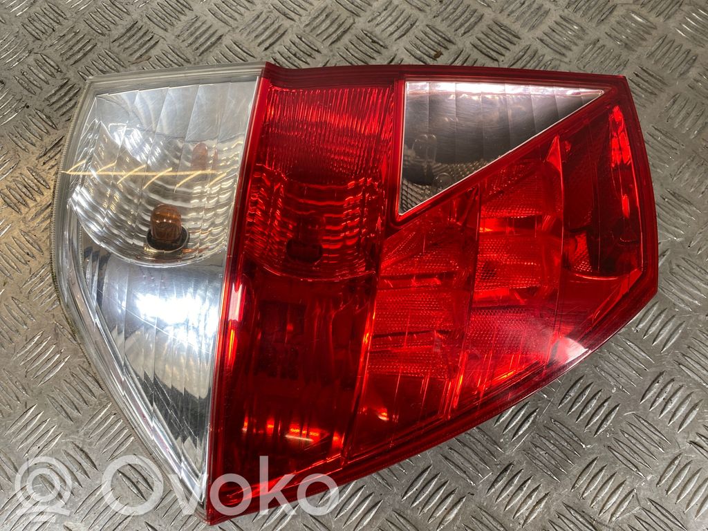 Honda FR-V Rear/tail lights 