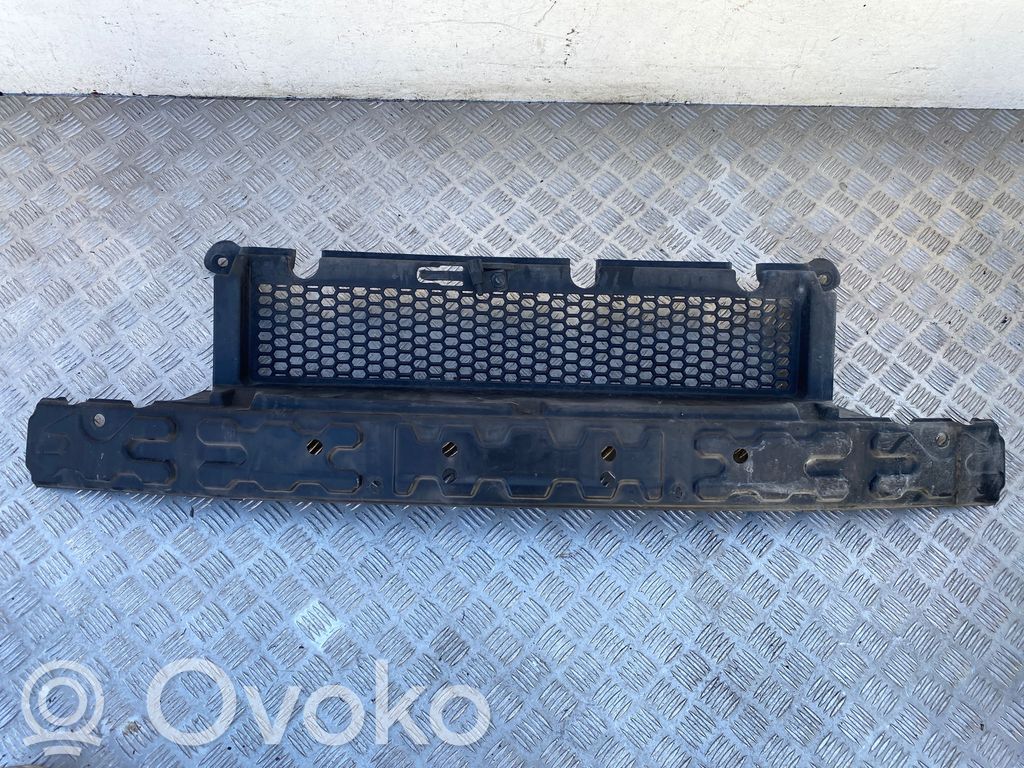 Chrysler Grand Voyager V Belka zderzaka przedniego 