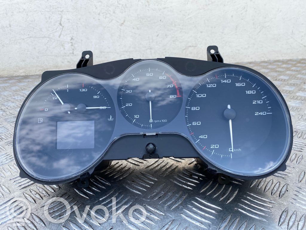 Seat Leon (1P) Speedometer (instrument cluster) 