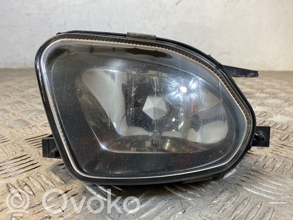 Mercedes-Benz E W211 Światło przeciwmgłowe przednie 