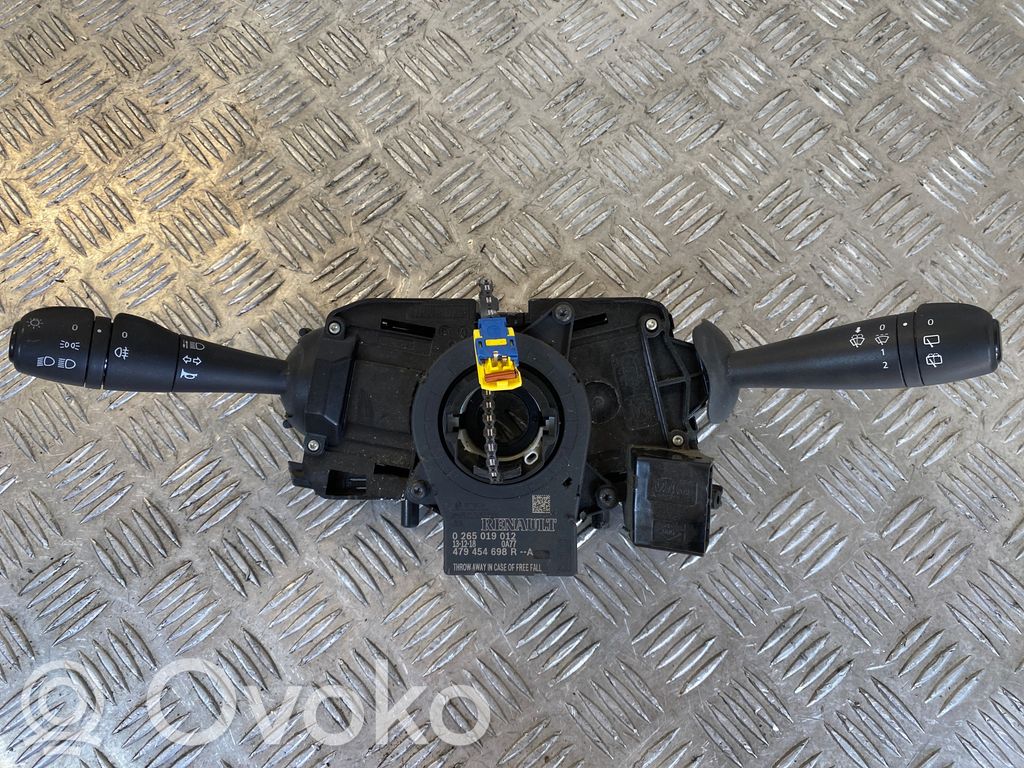 Dacia Sandero Interruptor/palanca de limpiador de luz de giro 