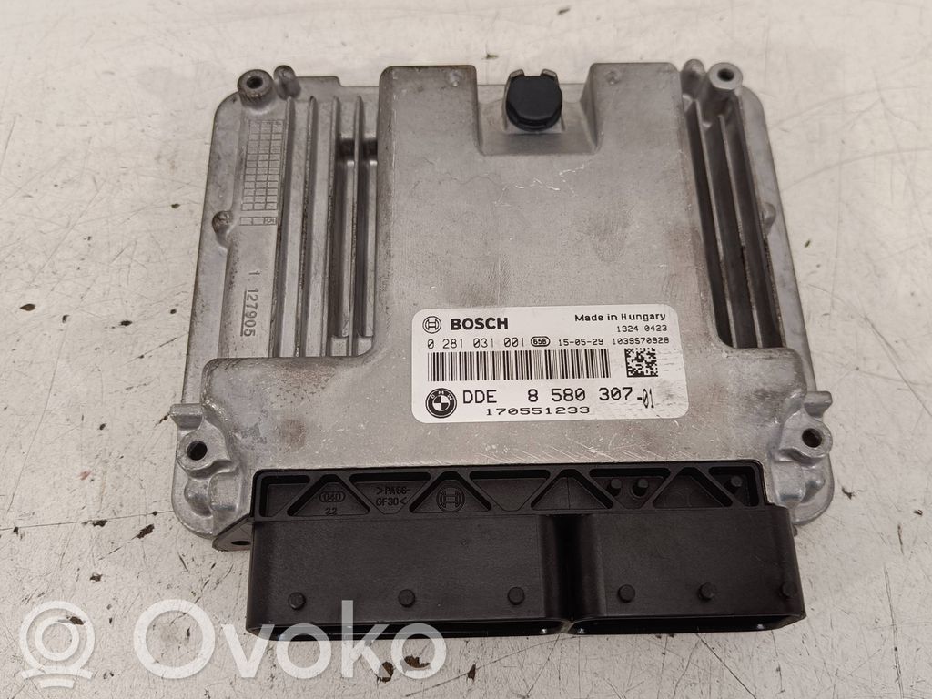 Unidad de control/módulo del motor   858030701