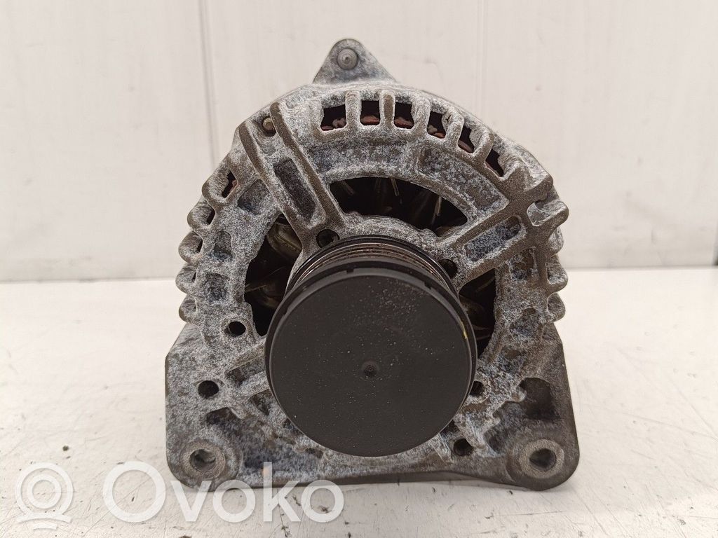 Alternador   8200390675