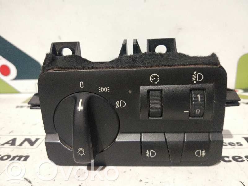 Panel lighting control switch   8383226
