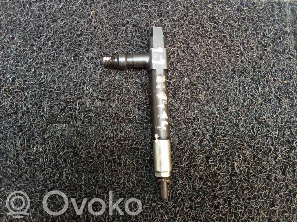 Inyector de combustible   7390