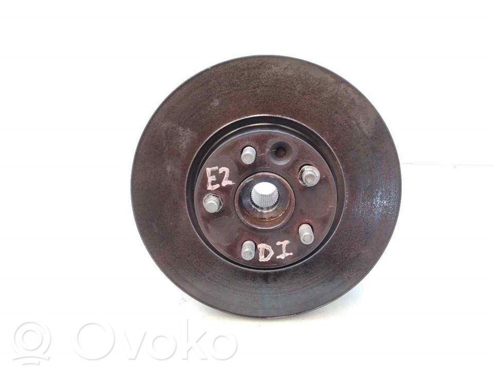 Front wheel hub spindle knuckle
