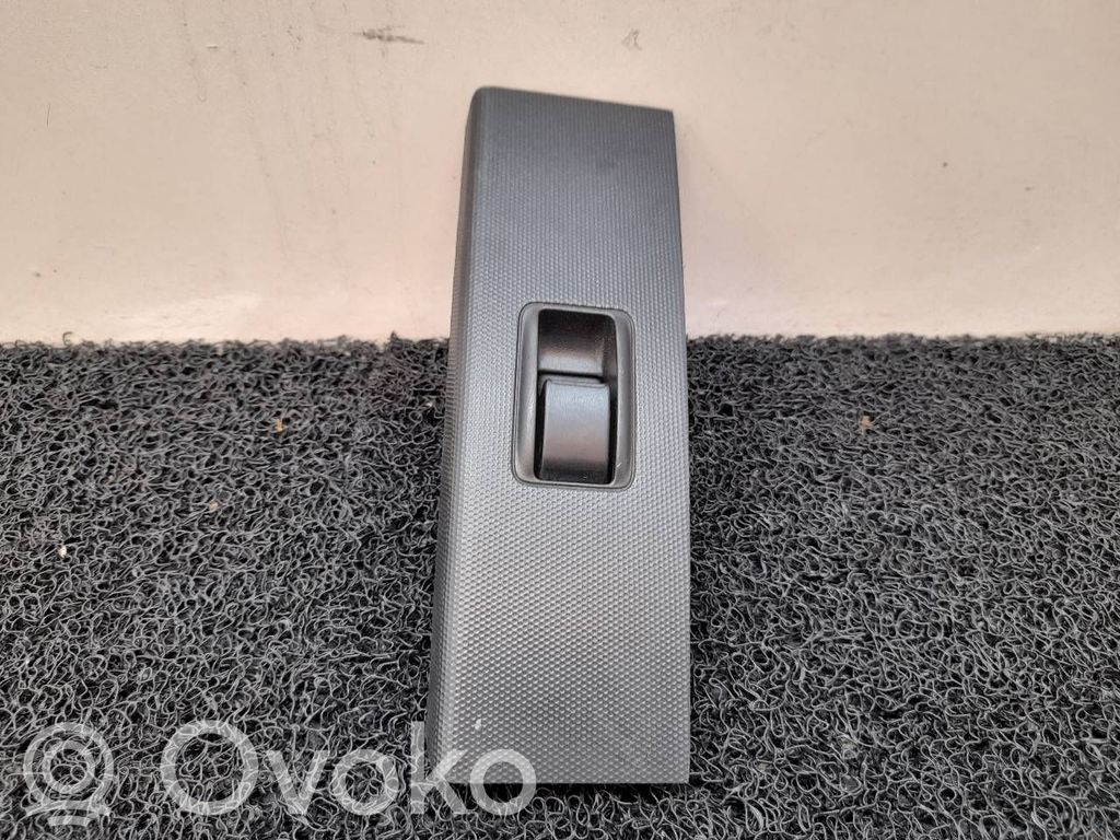 Toyota Corolla Verso E121 Interruttore di controllo dell’alzacristalli elettrico 