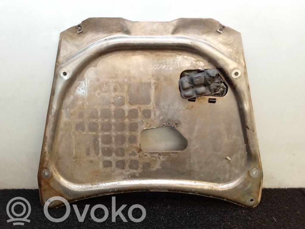 Placa protectora/protector antisalpicaduras motor   31101095656