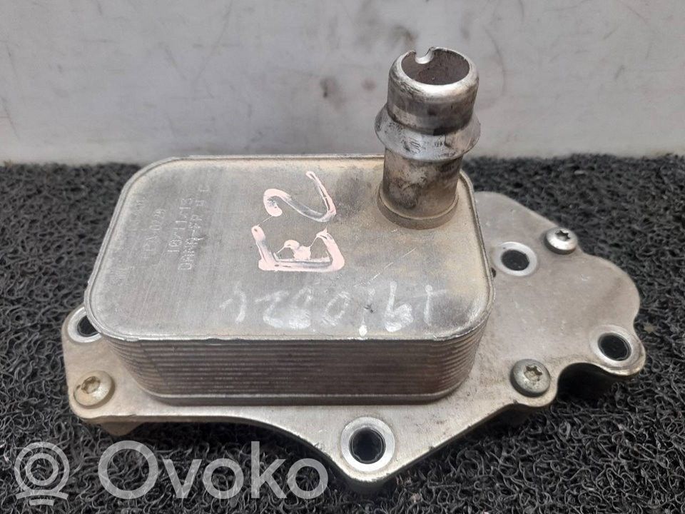 Opel Astra J Radiatore dell’olio del motore
