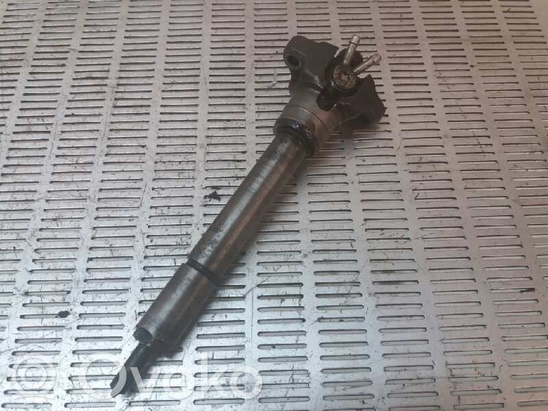 Sprausla (-i)   0432191528