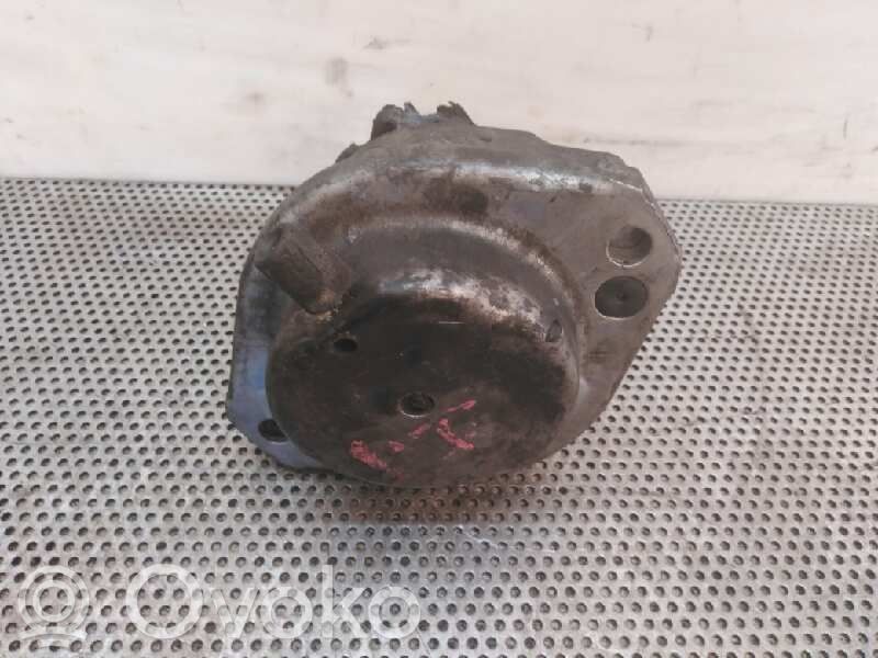 BMW 5 E60 E61 Engine mount bracket 