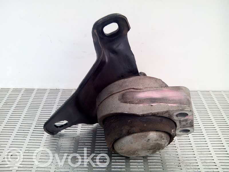Soporte de montaje del motor