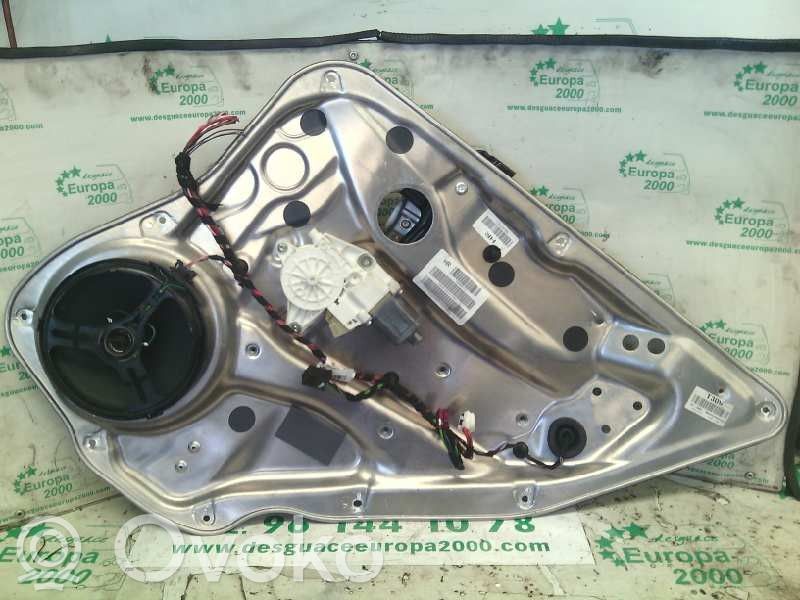 Mercedes-Benz C W203 Alzacristalli della portiera posteriore con motorino