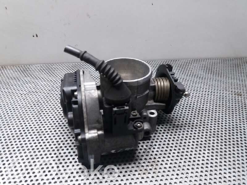 Audi A4 S4 B5 8D Drosele 
