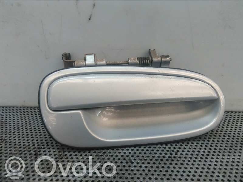 Manecilla externa puerta trasera   8366017000