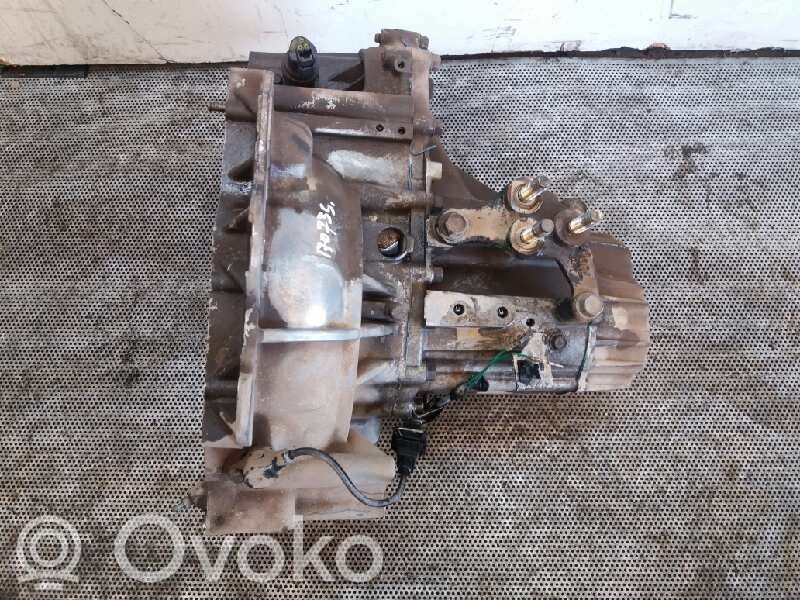 KIA Carens I Cutie viteze manuală cu 5 trepte 