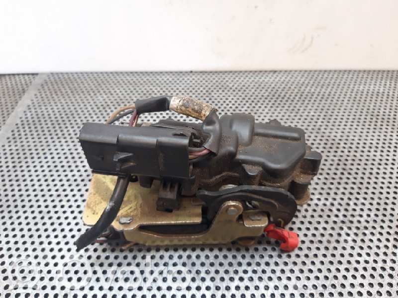 Tailgate lock latch