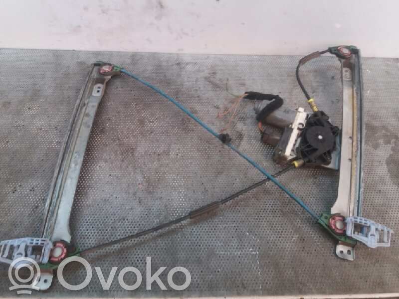 Front door manual window regulator