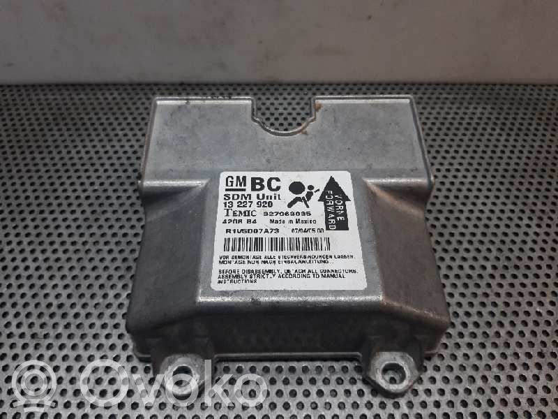 Airbag control unit/module   327963935,13227920,R1V5D07A73