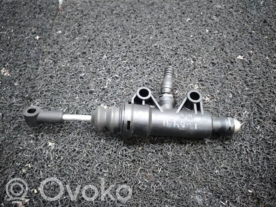 Mercedes-Benz C W204 Pedal de embrague 