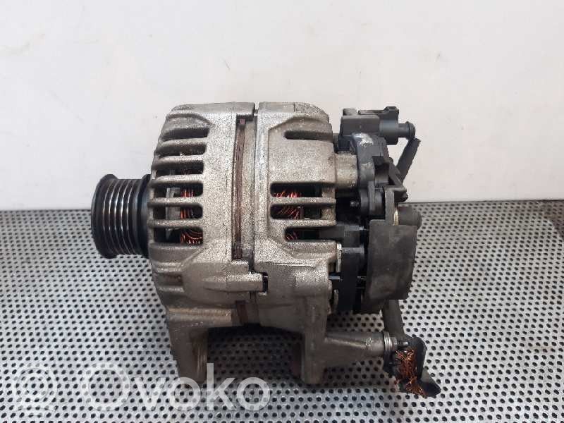 Alternador   0124325013,037903025M