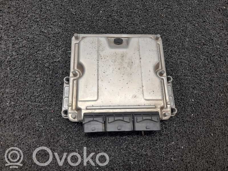 Nissan Interstar Engine control unit/module 