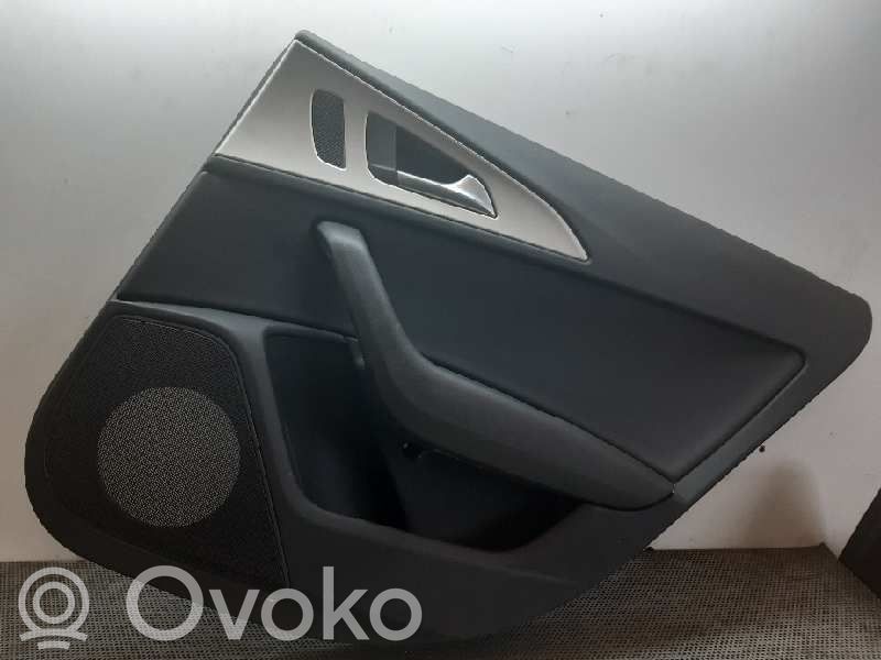 Audi A6 C7 Rivestimento del pannello della portiera posteriore 